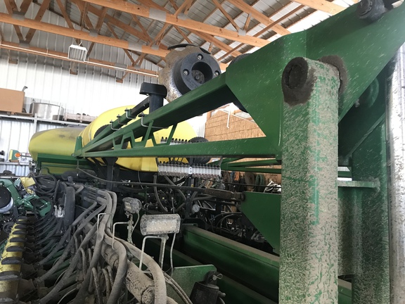 2009 John Deere DB60 Planter