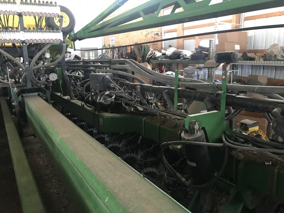 2009 John Deere DB60 Planter