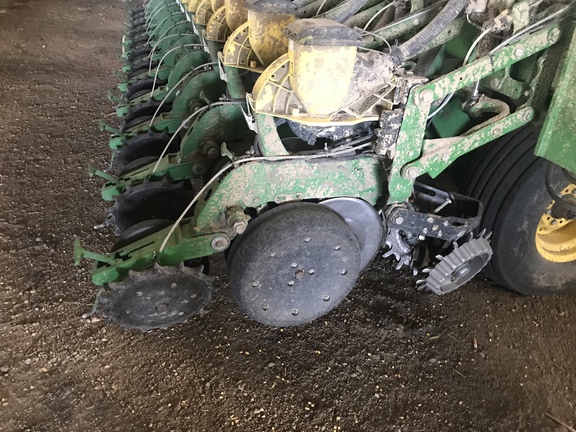 2009 John Deere DB60 Planter