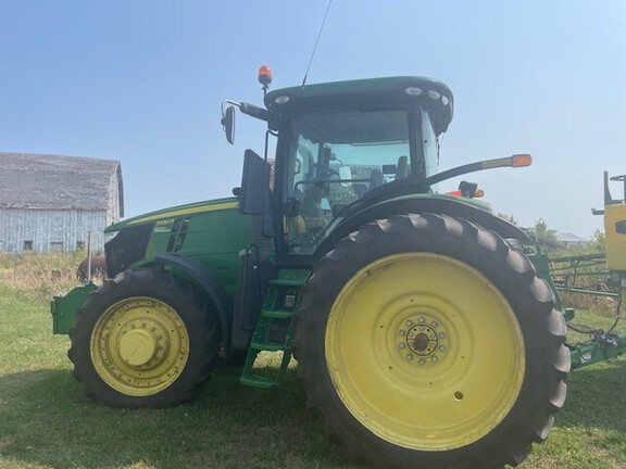 2013 John Deere 7230R Tractor