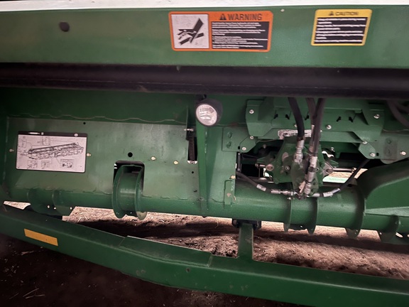 2012 John Deere 635FD Header Combine