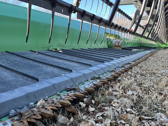 2012 John Deere 635FD Header Combine