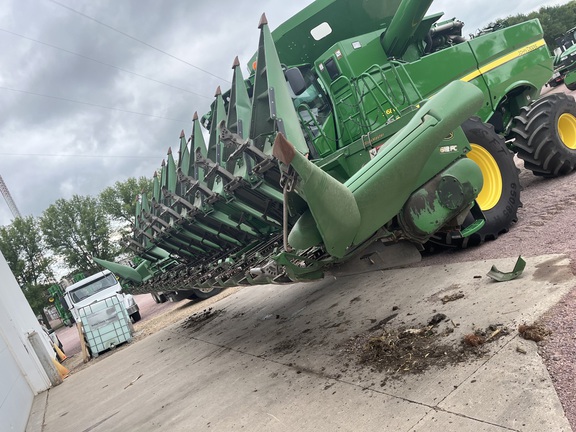 2017 John Deere 612FC Header Corn Head