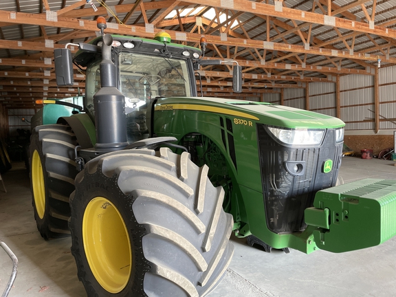 2018 John Deere 8370R Tractor