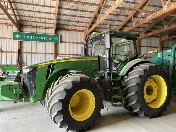 2018 John Deere 8370R Tractor