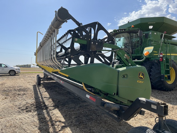 2011 John Deere 635F Header Combine