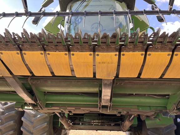 2011 John Deere 635F Header Combine