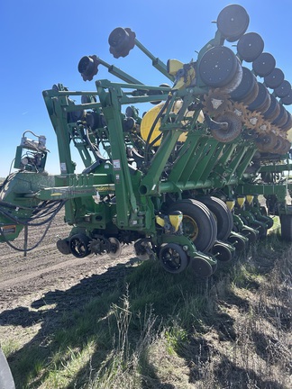 2007 John Deere 1790 Planter