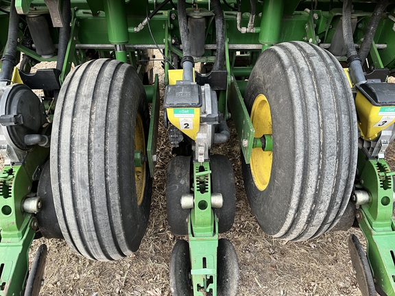 2007 John Deere 1790 Planter