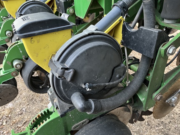 2007 John Deere 1790 Planter