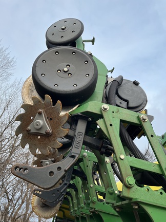 2007 John Deere 1790 Planter