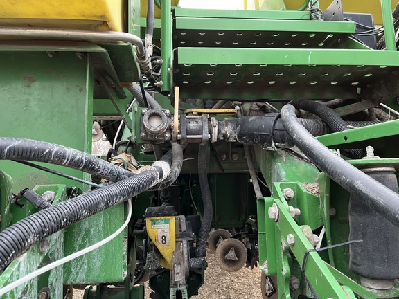 2007 John Deere 1790 Planter