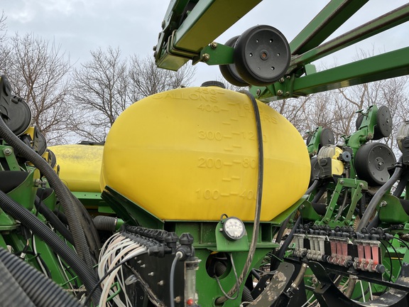 2007 John Deere 1790 Planter