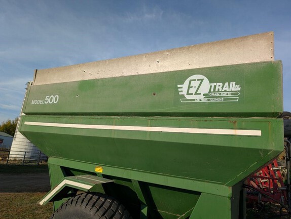 Misc EZ trail 500 Model Grain Cart