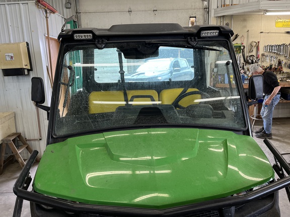 2021 John Deere XUV 835M ATV