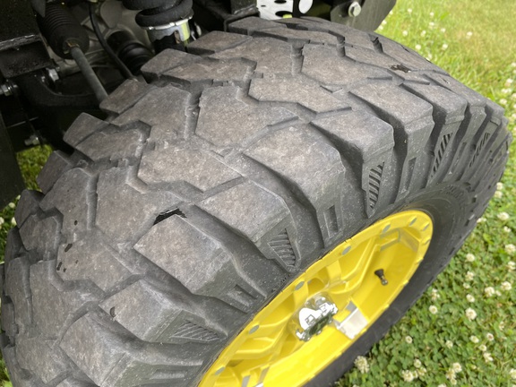 2023 John Deere XUV 835R ATV