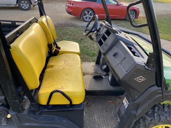 2022 John Deere XUV 835M ATV