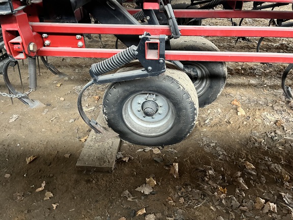 2013 Case IH 200 Field Cultivator