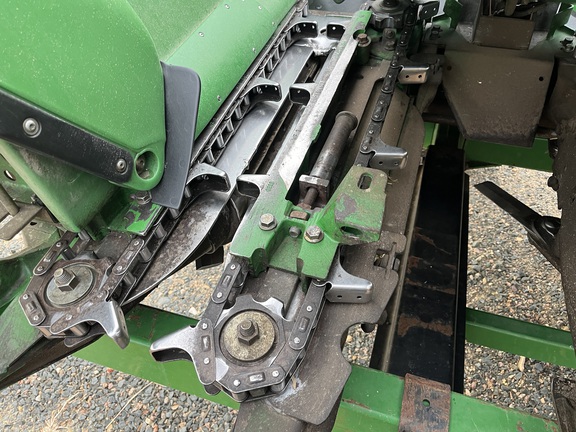 2010 John Deere 608C StalkMaster Header Corn Head