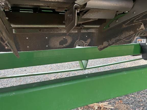 2010 John Deere 608C StalkMaster Header Corn Head