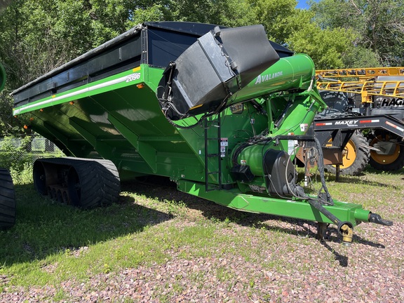 2014 Brent 2096 Grain Cart