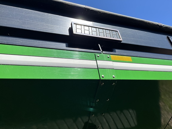 2014 Brent 2096 Grain Cart