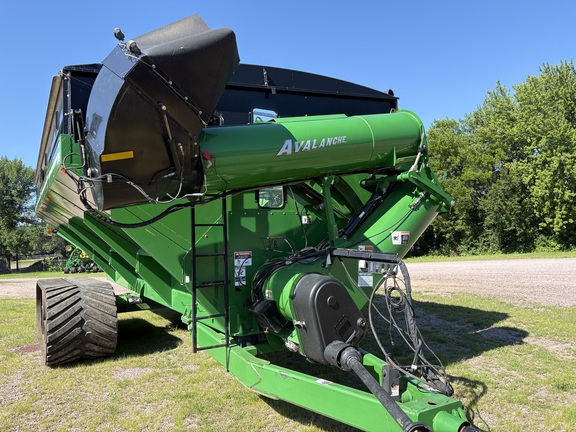 2014 Brent 2096 Grain Cart