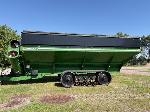 2014 Brent 2096 Grain Cart