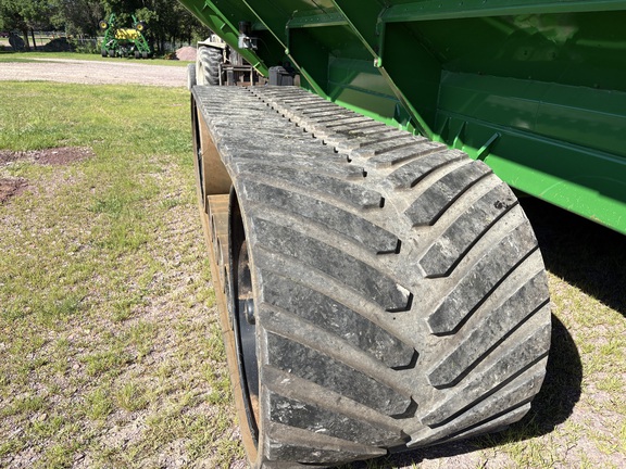 2014 Brent 2096 Grain Cart