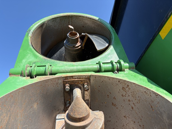 2014 Brent 2096 Grain Cart