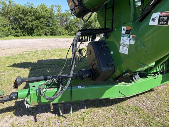 2014 Brent 2096 Grain Cart