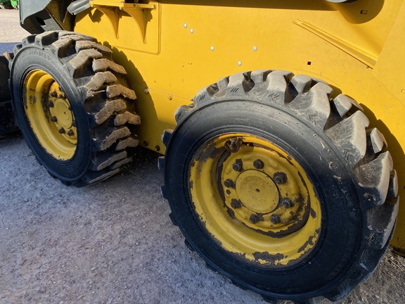 2021 John Deere 318G Skid Steer Loader