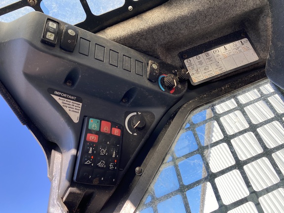 2021 John Deere 318G Skid Steer Loader