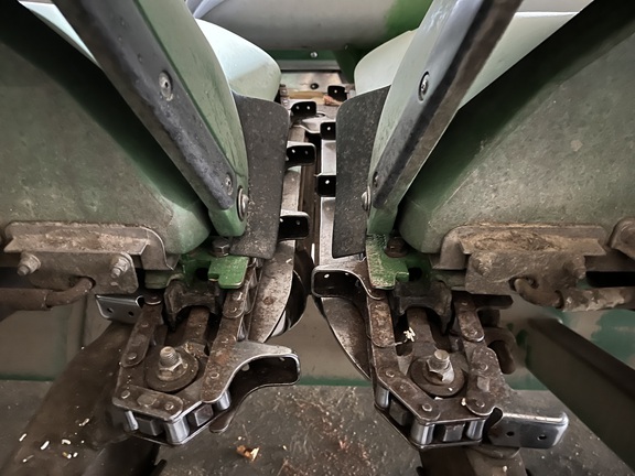 2013 John Deere 612C Header Corn Head