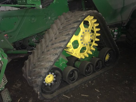 2024 John Deere X9 1100 Combine