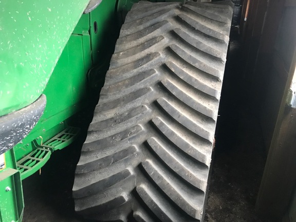 2024 John Deere X9 1100 Combine