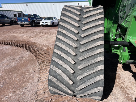 2024 John Deere X9 1100 Combine