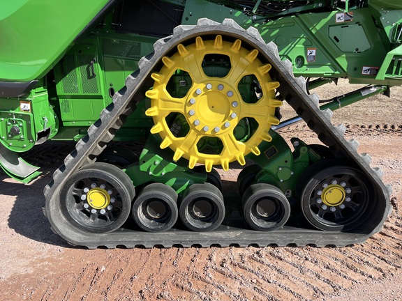 2024 John Deere X9 1100 Combine
