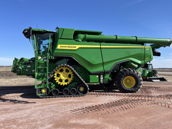 2024 John Deere X9 1100 Combine