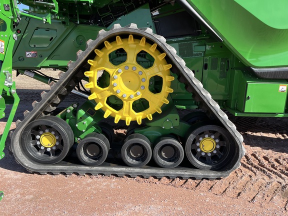 2024 John Deere X9 1100 Combine