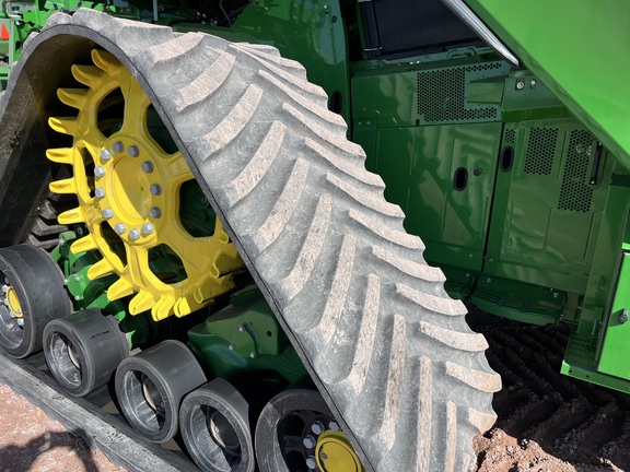 2024 John Deere X9 1100 Combine