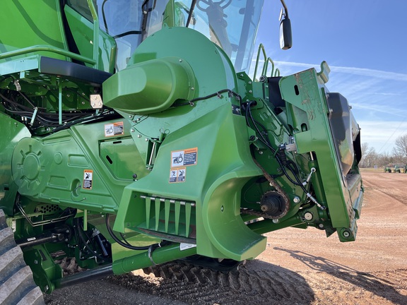 2024 John Deere X9 1100 Combine