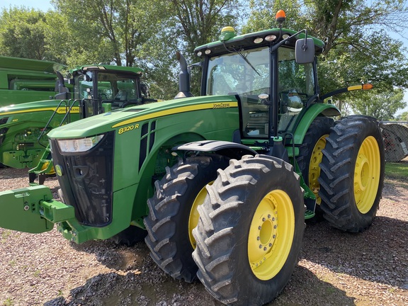 2015 John Deere 8320R Tractor