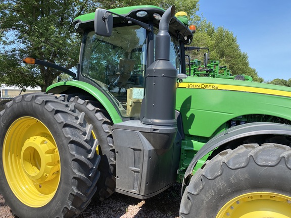 2015 John Deere 8320R Tractor