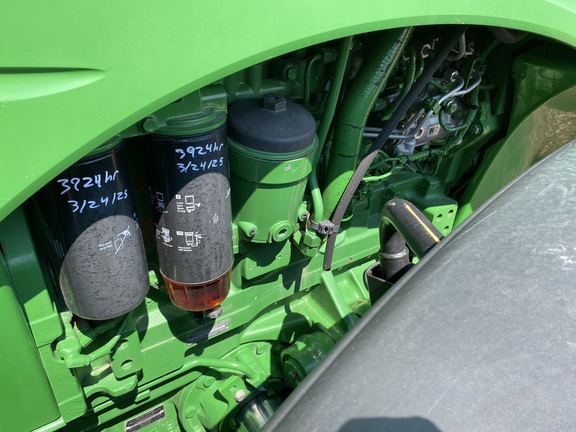 2015 John Deere 8320R Tractor