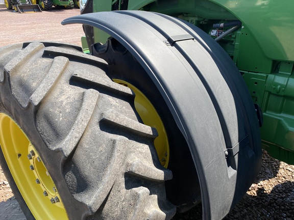 2015 John Deere 8320R Tractor