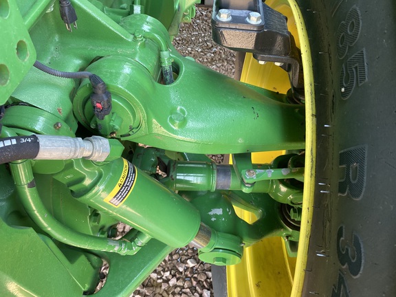 2015 John Deere 8320R Tractor