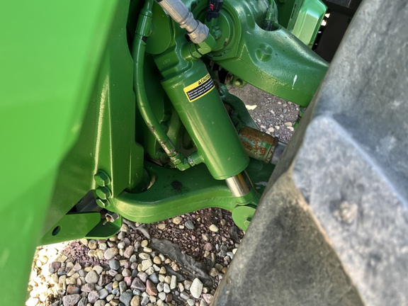 2015 John Deere 8320R Tractor