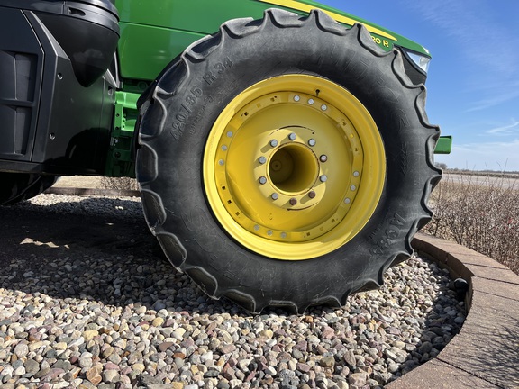 2015 John Deere 8320R Tractor