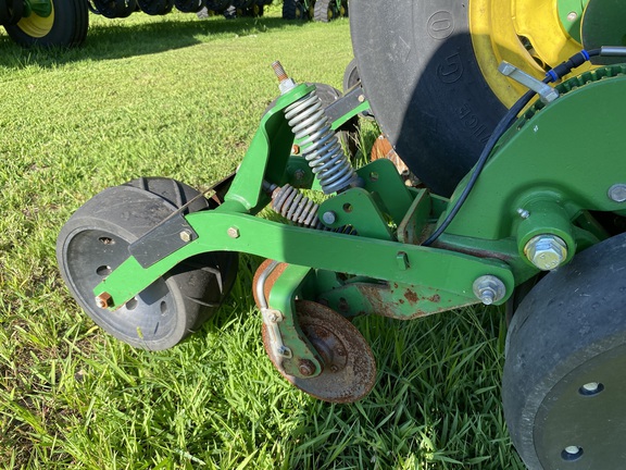 2013 John Deere 1770NT CCS Planter